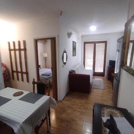 Apartment Mixa Belgrade Exterior photo